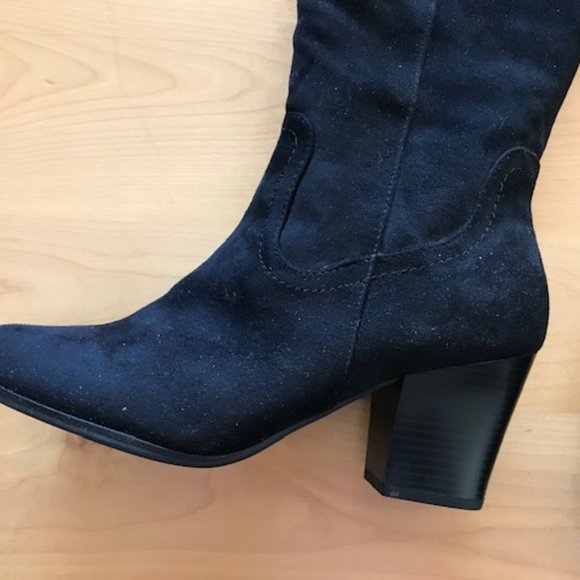 Long black faux suede boots - Picture 8 of 9